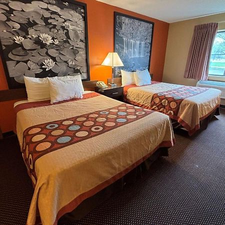 Hotel Super 8 By Wyndham Du Quoin Esterno foto