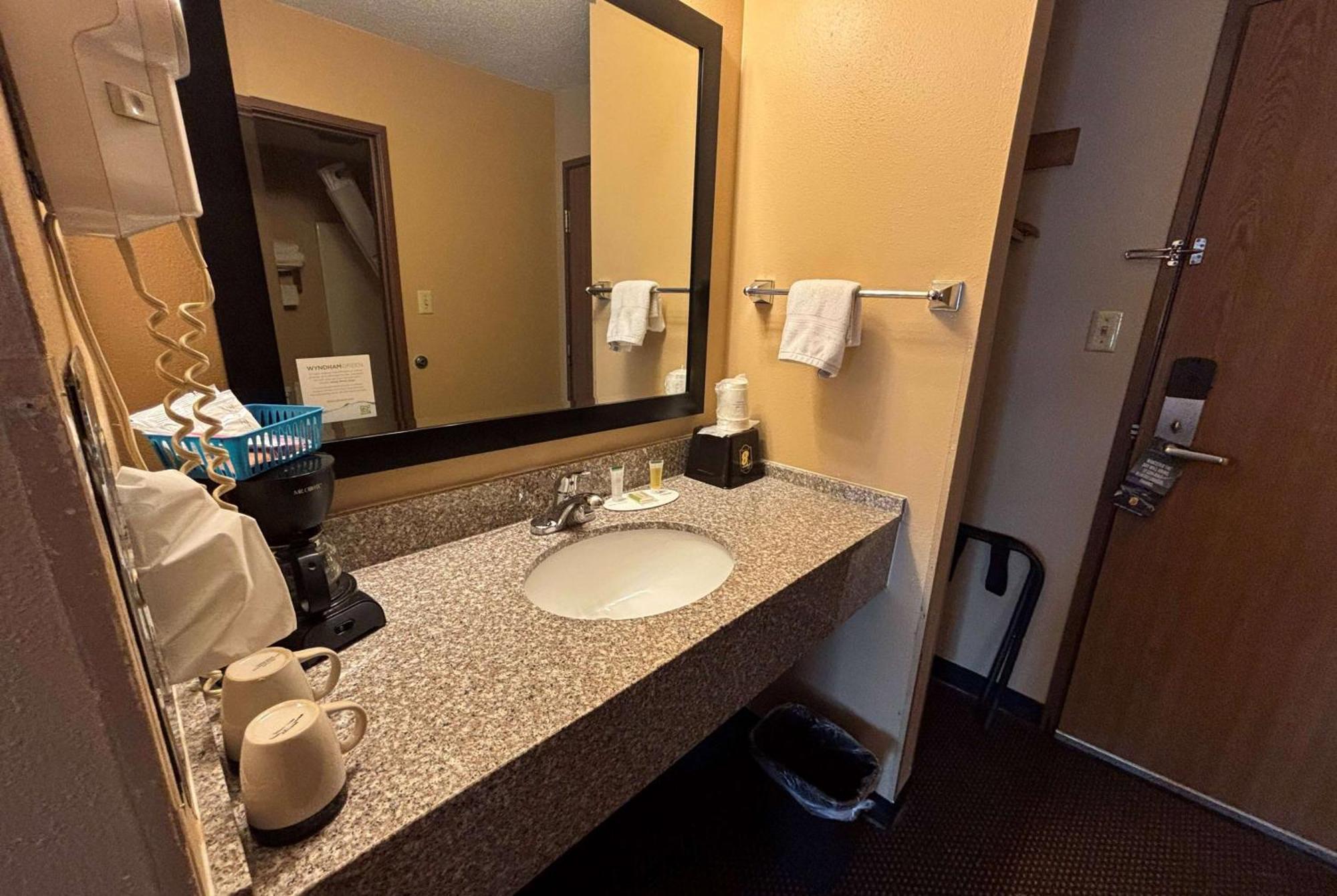 Hotel Super 8 By Wyndham Du Quoin Esterno foto